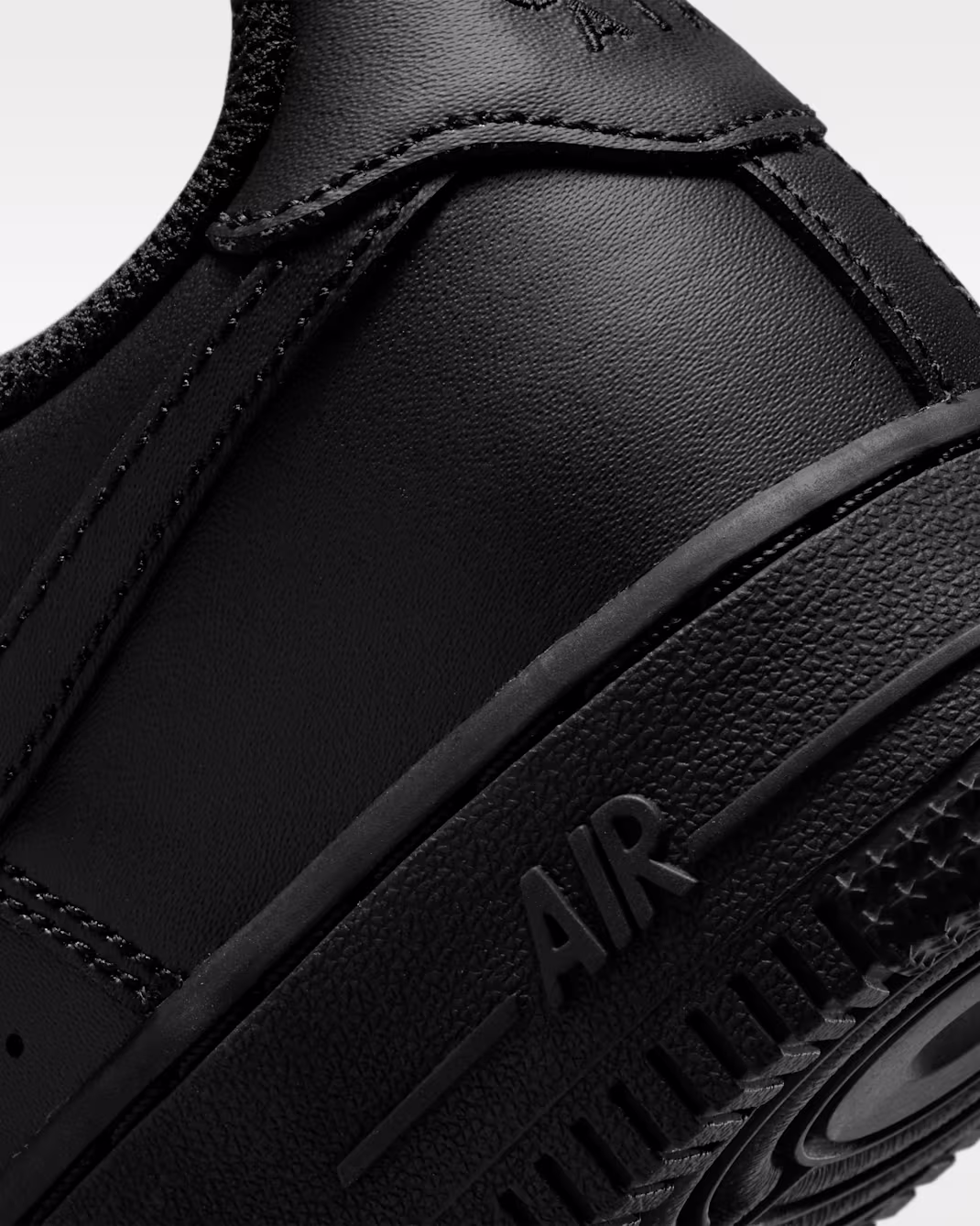 Nike Air Force 1 LE Black | Classic All-Black Kids' Sneakers