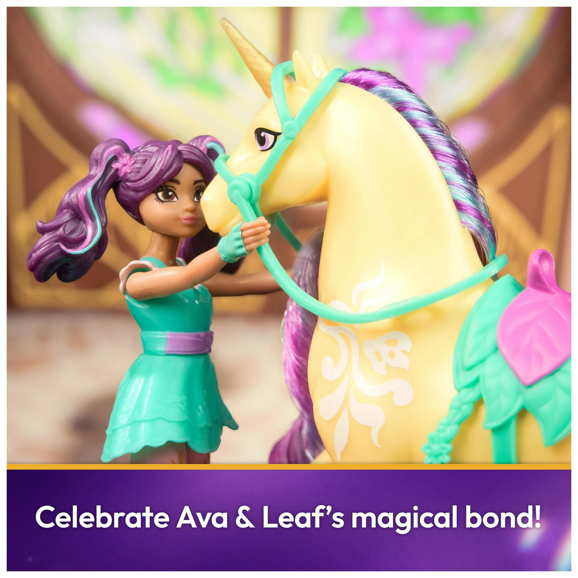 Unicorn Academy Ava & Leaf Ride-On Unicorn Set