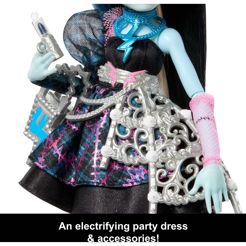 fran2 Monster High Scary Sweet Birthday Frankie Stein Doll