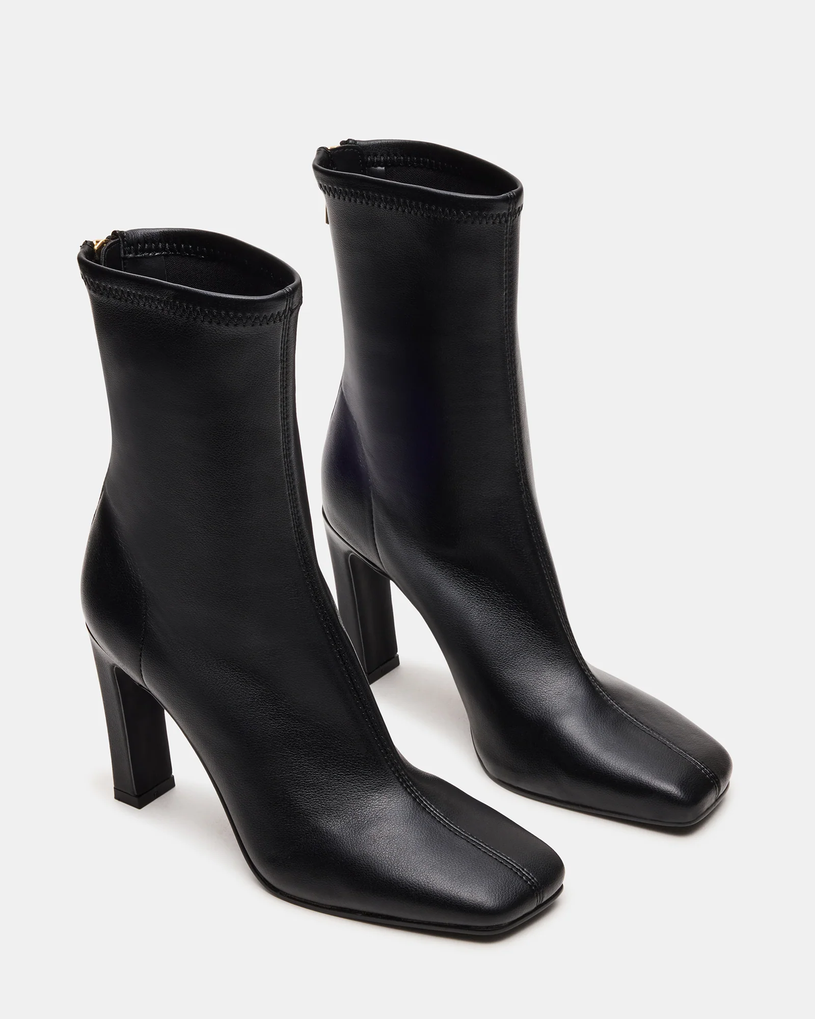 khe1 Steve Madden Khelan Bootie