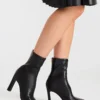 khe6 Steve Madden Khelan Bootie